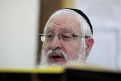 אברכים התגודדו סביב בית הרב יעקב יוסף בגלל ניידת מג"ב