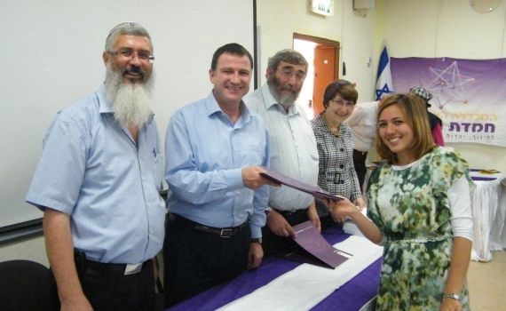 הצעירים היהודים שבאים מחו"ל הם התשובה להתבוללות