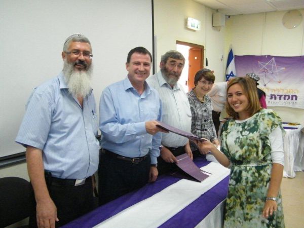 הצעירים היהודים שבאים מחו"ל הם התשובה להתבוללות