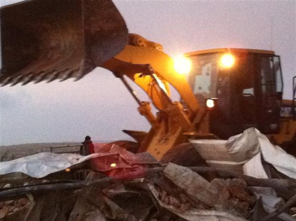 מוצאי יום ירושלים: פינוי אלים בעלי עין בשומרון