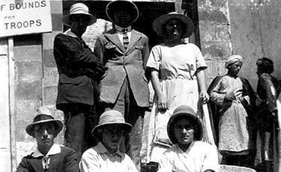 היו ימים שגם השומר הצעיר והנוער העובד ביקרו בחברון