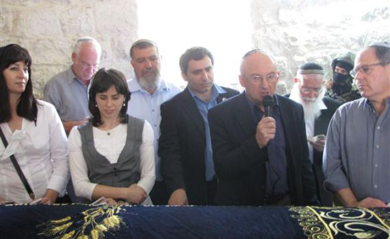 לאחר 11 שנה: ביקור ראשון בקבר יוסף באור יום