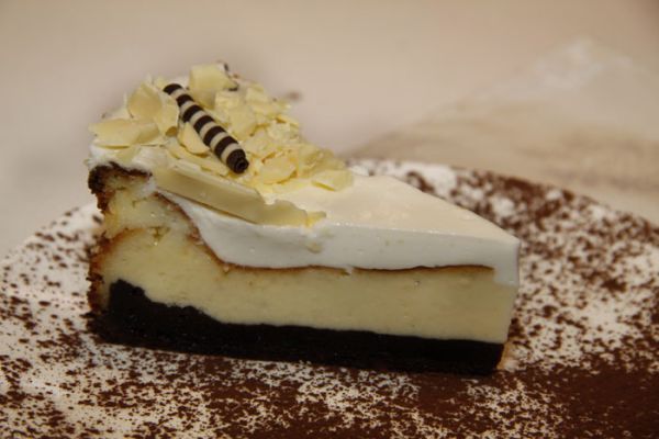 מתכונים לעוגת גבינה ושוקולד ועוגיות פרמזן פיקנטיות