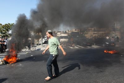 תמונות: ההפגנות הסוערות בעקבות מעצר הרב דב ליאור