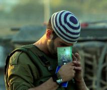 חיילים ממסלול ההסדר עזבו נופש צבאי בגלל נוכחות חיילות