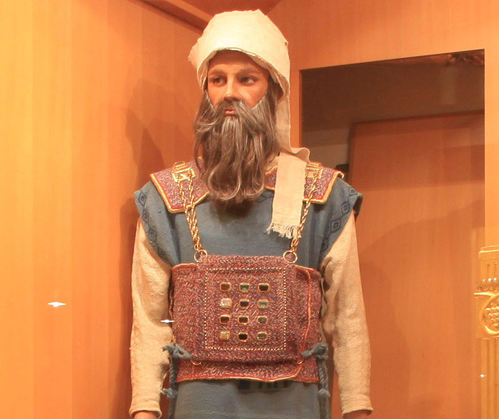 פרשת אמור: להיות כהן זו משימה עם אחריות