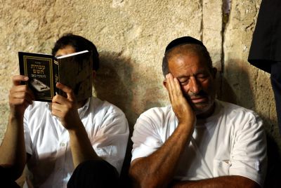 מתאבלים על החורבן: דיני ראש חודש אב ותשעת הימים