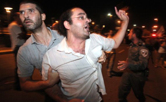 פעילים דתיים-ימנים הותקפו במאהל המחאה בירושלים