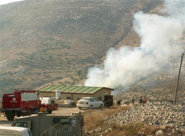 ערבים הציתו שריפה שכמעט והגיעה לבתי 'גבעת רונן'