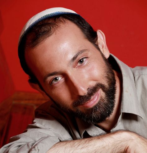 אוריאל מאור חוזר עם סינגל חדש "בדרך אליך"