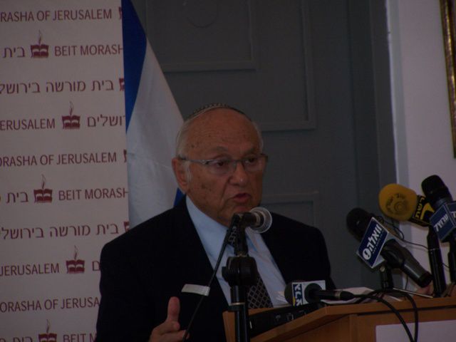 השר נאמן: "הרבנות אשמה במצב הגיור בישראל"