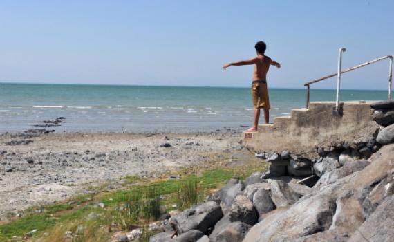 דווקא באמצע החופשה: חוף כינר נסגר עד להודעה חדשה