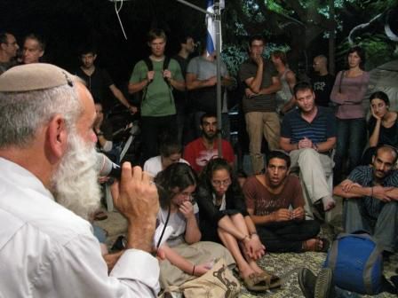 הרב רונצקי במאהל ברוטשילד: "מי שרוצה להשפיע שיגיע"