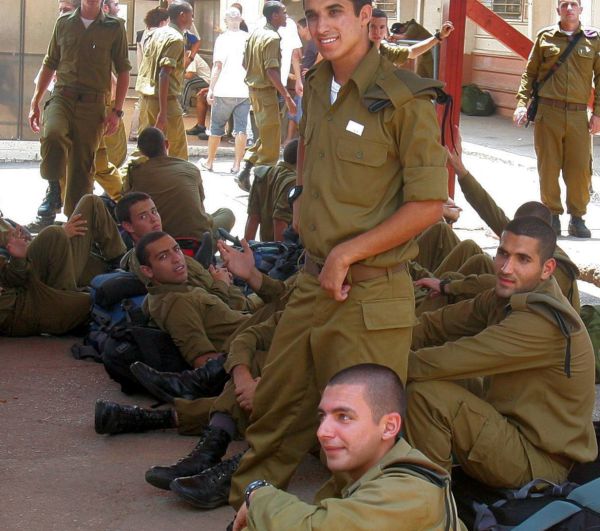 מתנה לגיוס: משהב"ט יעביר 7 מיליון ש"ח לישיבות ההסדר