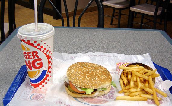 הרבנות: זהירות מהזמנת מזון מהיר באמצעות האינטרנט