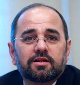 עובדי המועצות הדתיות יעברו קורסים לשיפור השירות