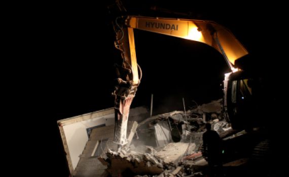 כוחות צבא ומשטרה החריבו שלושה בתים במגרון