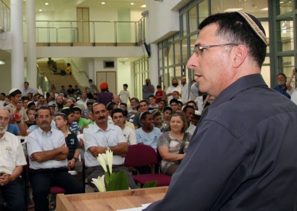 "המיגון האמיתי הוא הערכים שאתם מקבלים בישיבה"