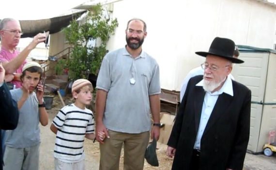 הרב דב ליאור במיגרון: "ידעו האחראים כי יש דין ויש דיין!"