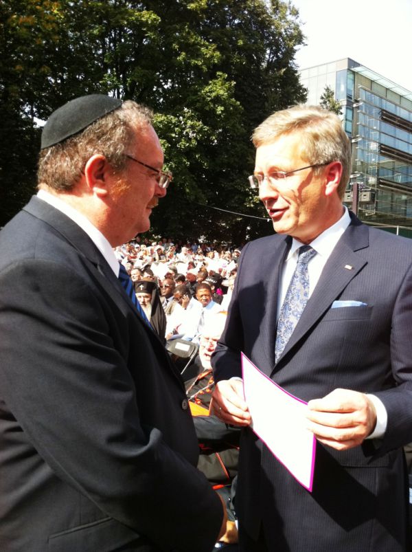 השר הרשקוביץ בגרמניה: הדת היהודית שוחרת שלום