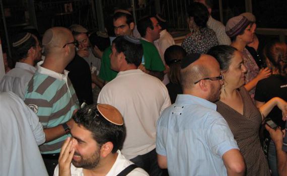 ברנז'ה: העיתונת הדתית בפתיחת שנה בבית הספר עובדה