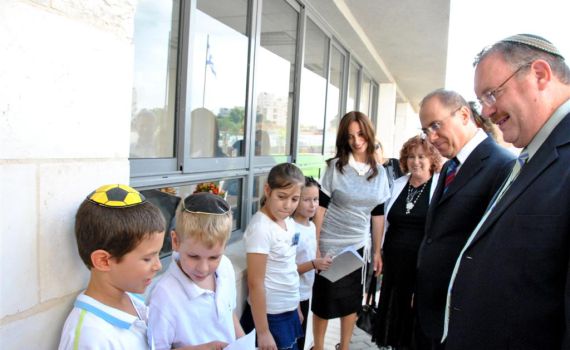 גלריה: פתיחת שנת הלימודים תשע"ב ברחבי הארץ