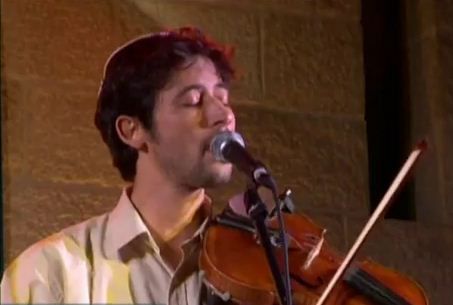 במוצאי יום מנוחה קדמנוך תחילה – ניצן חן והאשכנזים