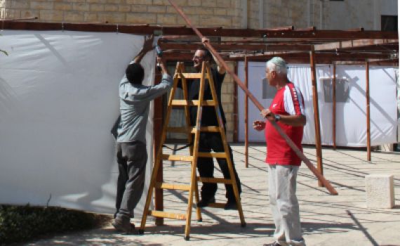 השכנים התנגדו, בית המשפט קבע: מותר לבנות סוכה