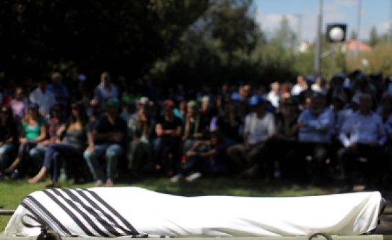 תמונות וקולות מההספדים בהלווית הרב חנן פורת ז"ל