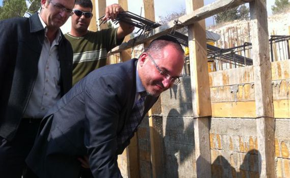 הבוקר הונחה אבן פינה למקווה בישוב הר גילה
