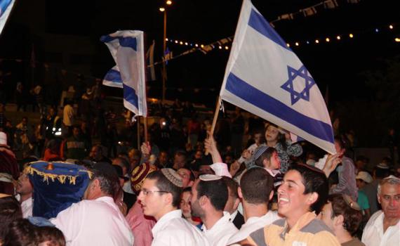 ההנהגה הצעירה רוקדת בנצרת עילית