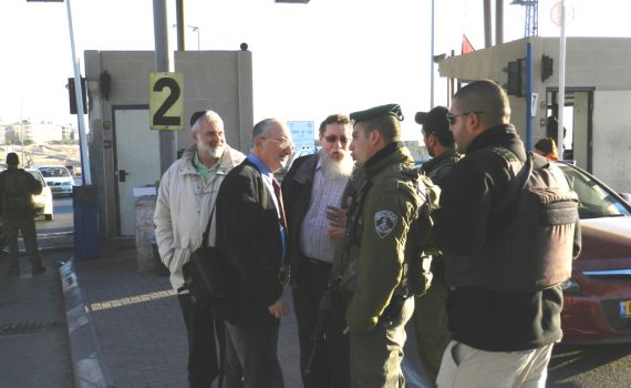 חברי האיחוד הלאומי שחררו את ה"פקק" במחסום חיזמה