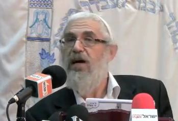 לצפייה: השיחה המלאה בה הרב מרדכי אלון שובר שתיקה