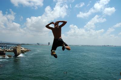 שמעתי שקפיצה היא סגולה לגרש פחד, האם זה נכון?