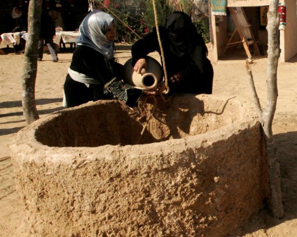 לטייל עם התנ"ך: בורות המים של אברהם אבינו