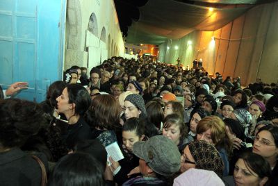 י"א בחשון: אלפים עלו לציון רחל אימנו בבית לחם