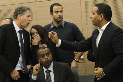 האופוזיציה הצליחה לסכל את ההצבעה על 'חוק גרוניס'