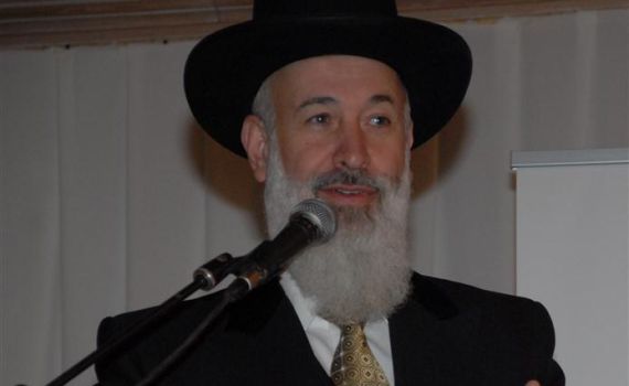 הרב מצגר: למנות את השופט נועם סולברג לעליון