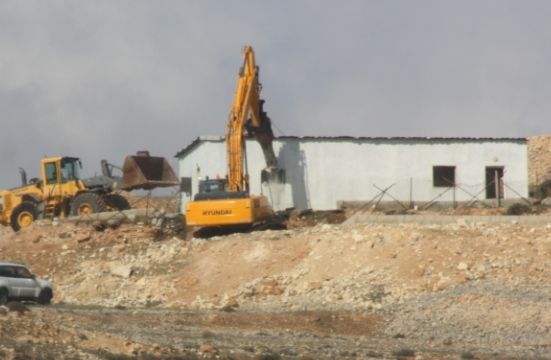 המנהל האזרחי הרס כפר ערבי שסיכן את נוסעי כביש בגין