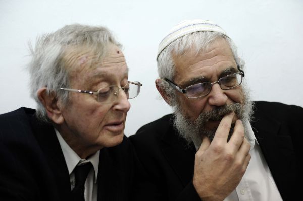 הרב אלון לבית המשפט: מכחיש את ההאשמות