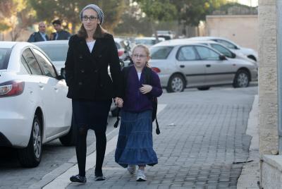 תמונות: נעמה מרגוליס חוזרת  לבית הספר