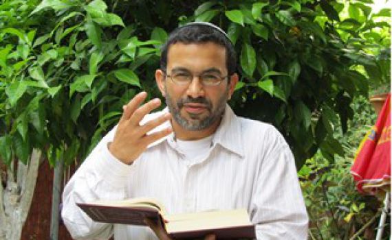 אצל הרמב"ם נשים וקדושה כן הולכים ביחד