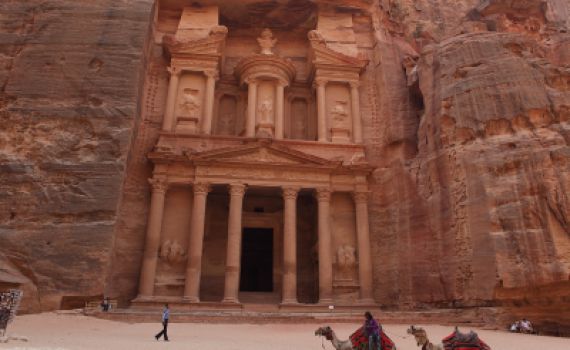 ממשלת ירדן מציגה: אין כניסה לדתיים