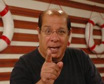 שייקה לוי נגד "הדרת נשים" אבל תומך באנסים מורשעים