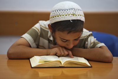 שאלון הרשמה לכיתה א': האם יש בבית טלויזיה ואינטרנט?