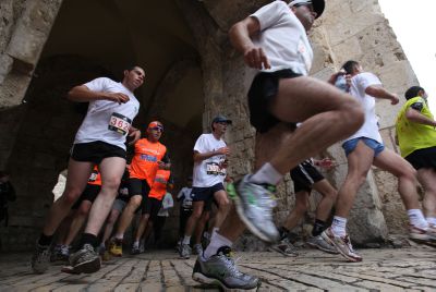 ב'זכרון מנחם' מבקשים: תירמו שכר פסיעות לחולי סרטן