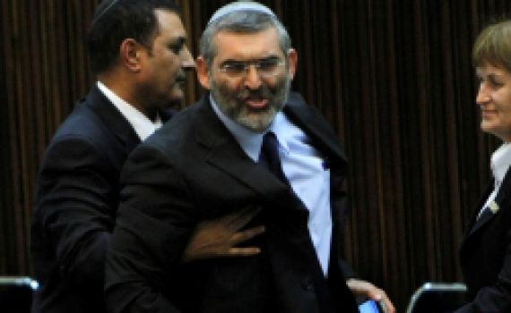 אמר לאהרונוביץ "תפסיק להתחמק" והוצא מהמליאה