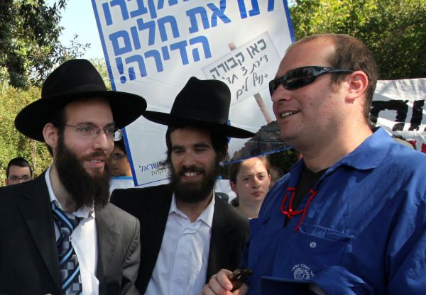 ירושלים: חרדים נגד שיפוץ מקווה; חילונים בעד הפרדה