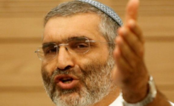 בן ארי בחוץ; היחיד שלא הוזמן לכנס של עיתון בשבע