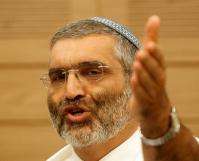 בן ארי בחוץ; היחיד שלא הוזמן לכנס של עיתון בשבע